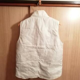 ナイロンベストの画像
