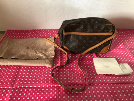 LOUIS VUITTON（ルイ ヴィトン）  トロカデロ　ショルダーバッグ