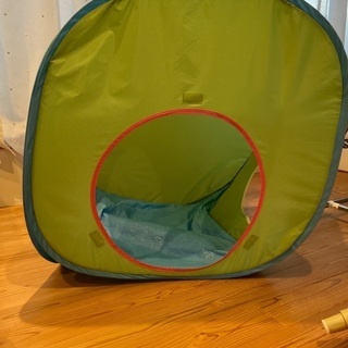 IKEA の家&トンネル