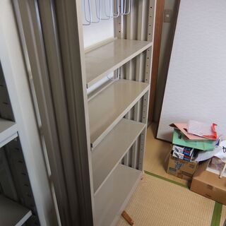 スチール製本棚(2)、差し上げます。の画像