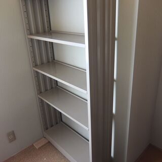 スチール製本棚(3)、差し上げます。