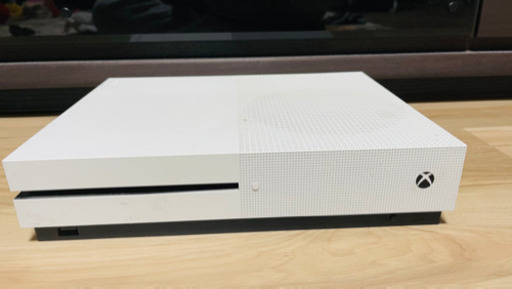 XBOX ONE S 1TB & 2 ワイヤレス コントローラー