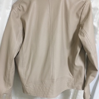新品GU フェイクレザージャケットの画像