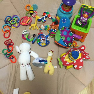 子供用おもちゃ入れ、おもちゃ詰合せ