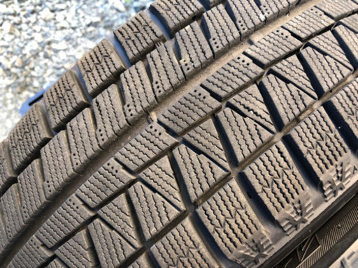 ノア ヴォクシー エスクァイヤ スタッドレス 195/65R15 アルミホイール付 ブリヂストン バリ山