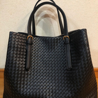 新品同様　美品ボッテガ風トートバッグ