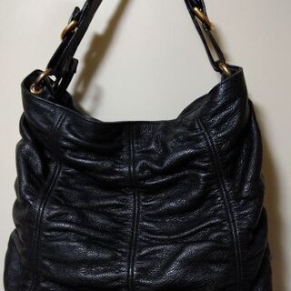 FURLA 黒 ハンドバッグ 本革