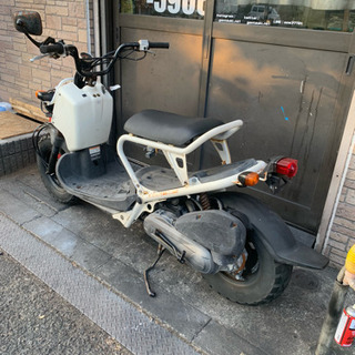 ズーマー 白 激安‼️の画像