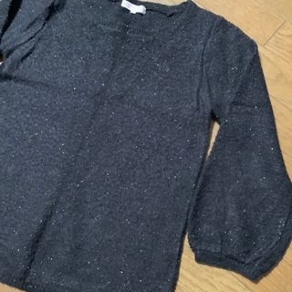 黒ラメ入りニットの画像