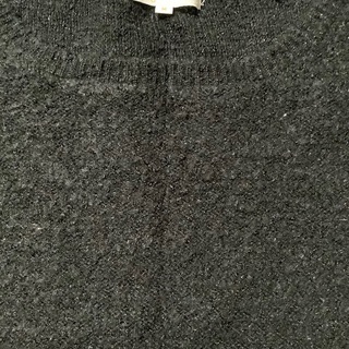 黒ラメ入りニットの画像
