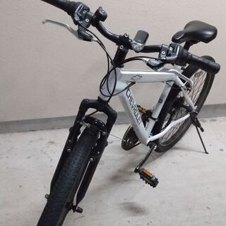 シボレー[CHEVROLET]マウンテンバイクホワイト     ライト&ロックケーブル付き！
