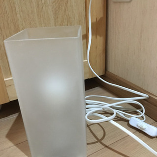 【取引決定】再値下げ！テーブルライトの画像