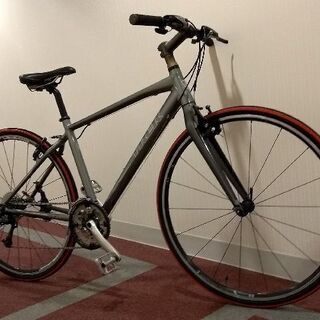 お値打ち価格にしました　TREK 7.5FX シルバー　サイズ17.5