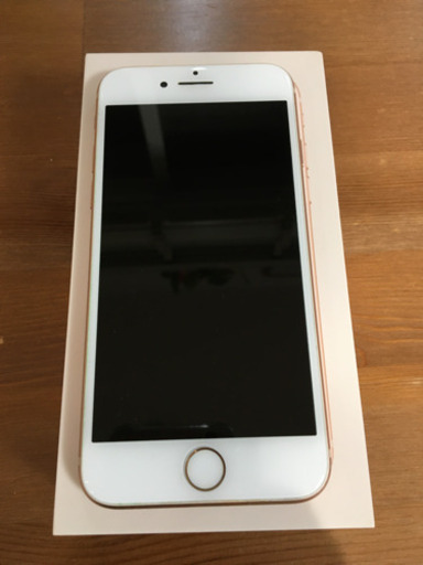 iPhone 8 Gold 256 GB au simロック解除品