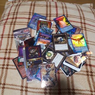 神羅万象.デジモン.ガンダムカードなどあげます。