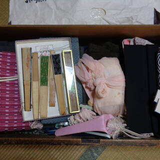 ☆★hf 着物 いろいろ まとめて 大量 タンスの引き出し４個分■リメイク材料/手芸/マスク作り布/パッチワーク/小物/着付け練習/レンタルの画像