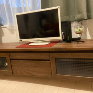 テレビ台、キャビネット