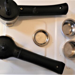 国内正規品 Delonghi デロンギ エスプレッソ＆カプチ-ノマシンの画像