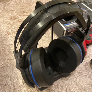 ps4本体+スカフコントローラー+razer ultimate thresherの画像