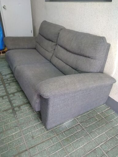 ソファー。３人掛け。美品。