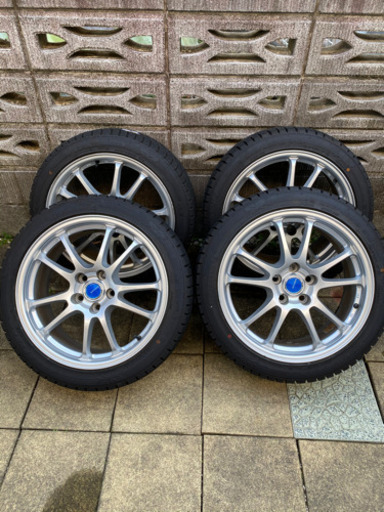 スタッドレスタイヤ、アルミホイール付