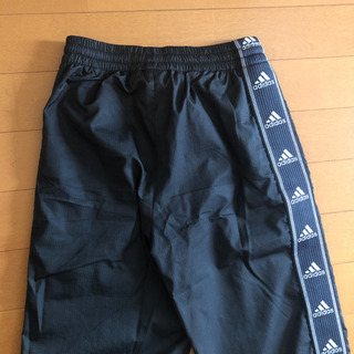 アディダス　ジュニアパンツ　130センチの画像