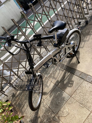 ◇お取引き中◇ スタイリッシュ 軽量 コンパクト 折りたたみ式 電動