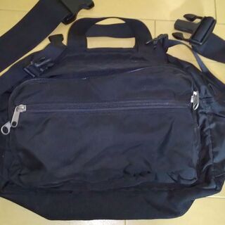 無地　ブラック　ウエストバッグ