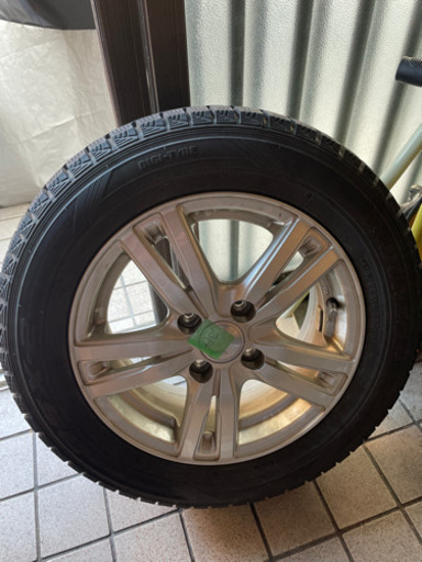 7割引以上　アルミホイール付　dsx-2 スタッドレス　4本セット　中古