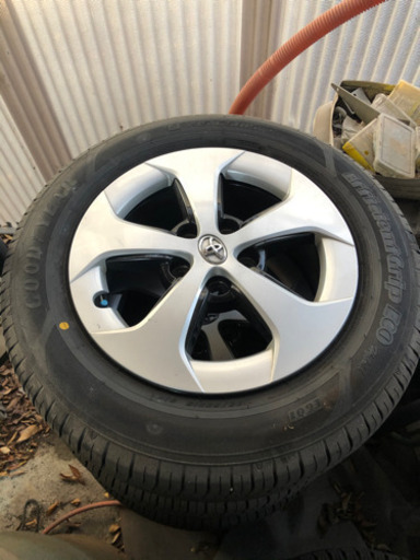 30 プリウス　タイヤ　ホイール　純正　19年製造　バリ山