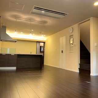 高級住宅街の5LDKがなんと共益費込150,000-‼️ - 奈良市