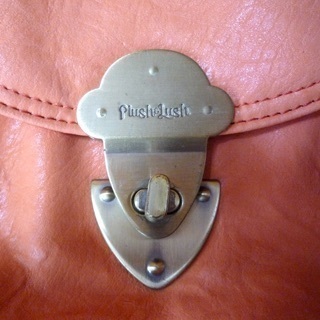 【価格下げました】 Plush & Lush ハンドバッグ/受渡場所指定値引きありの画像