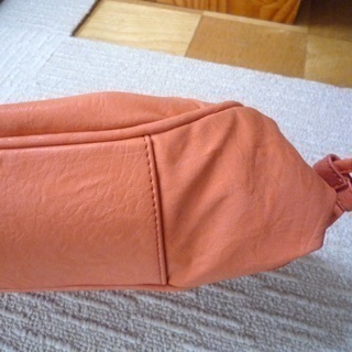 【価格下げました】 Plush & Lush ハンドバッグ/受渡場所指定値引きありの画像