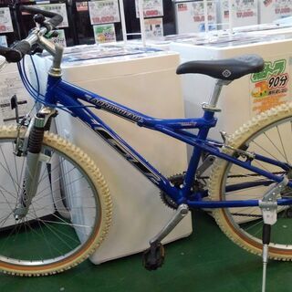 【店舗同時販売中】GT　MTB　マウンテンバイク　カラータイヤ【店頭ご来店購入限定】