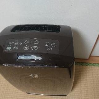 値下げ、5000円⇒4000円ダイキン 加湿機能付 空気清浄機の画像