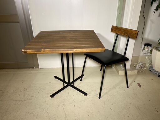 カフェテーブルセット テーブル チェア 2点セット 茶×黒 インダストリアル系 中古品