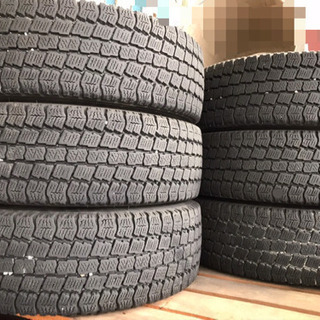 2トン、3トントラック　スタッドレスタイヤ6本セット