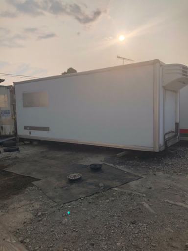 大人気コンテナ倉庫大量入荷☆サイズ色々あり☆