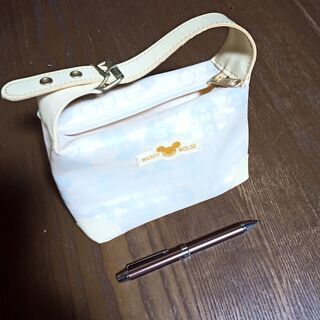★希望日時明記のお願い★　ミッキーマウスのポーチ