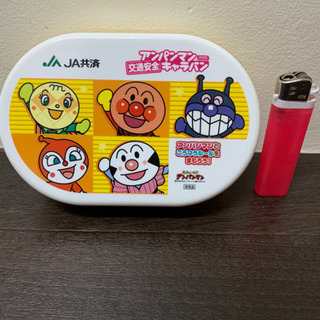 ★再投稿★アンパンマンのお弁当箱🗃300円