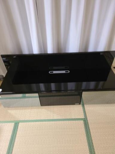 黒のテレビ台