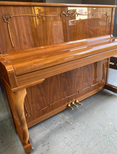 世界4大ピアノブランドのブリュートナー製 / レーニッシュのプレミアムピアノ