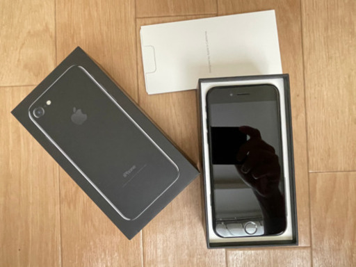 iphone7 128GB ブラック【SIMロック解除済み】ケース付