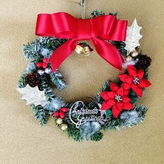 つまみ細工のクリスマスリース作り