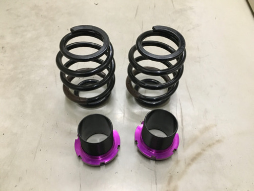 ZVW30プリウス用 ファイナルコネクション製 リアサスとアジャスター