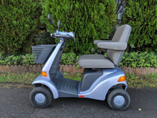 お買い上げいただきましたありがとうございますスズキ製セニアカーet4d完動品！新品日立製バッテリー交換済み近県配送可