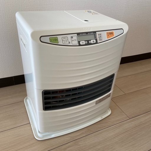 トヨトミ　石油ファンヒーター　LC-32B (3.19kW)