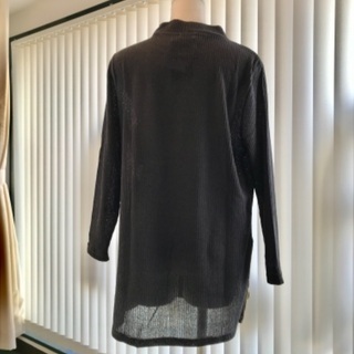 おしゃれ　トップスの画像