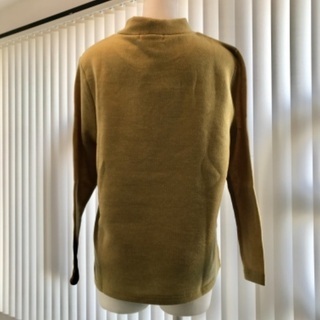 トップス　花柄の画像