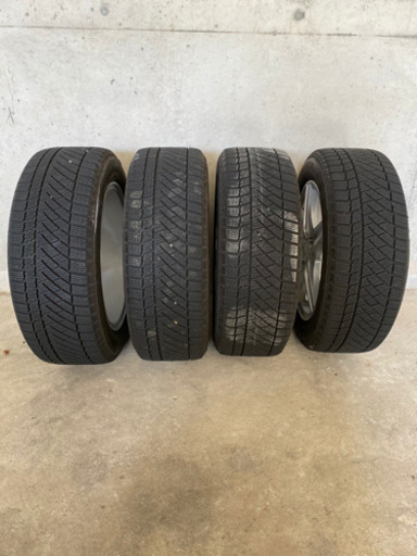 ベンツB180 スタッドレスタイヤ　continental 205/55 R16